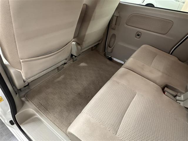 店舗にて現車の確認もいただけますので、お電話で在庫のご確認の上是非ご来店くださいませ。