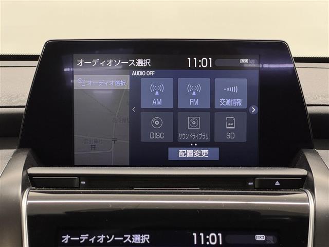 クラウンハイブリッド ＲＳアドバンス　ＯＰ１６スピーカー／８型ナビ／パノラミックビュー／ドラレコ／ＥＴＣ２．０／本革／ブラインドスポットモニター／プリクラッシュセーフティ／パーキングサポートブレーキ／パワーシート／冷暖シート／カラーＨＵＤ（4枚目）