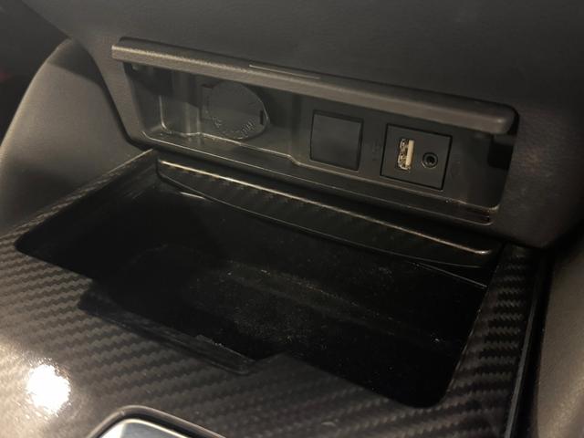 クラウンハイブリッド ＲＳアドバンス　ＯＰ１６スピーカー／８型ナビ／パノラミックビュー／ドラレコ／ＥＴＣ２．０／本革／ブラインドスポットモニター／プリクラッシュセーフティ／パーキングサポートブレーキ／パワーシート／冷暖シート／カラーＨＵＤ（12枚目）