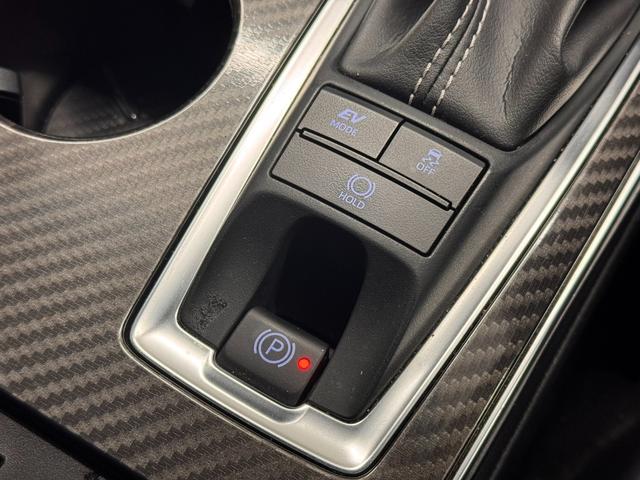 クラウンハイブリッド ＲＳアドバンス　ＯＰ１６スピーカー／８型ナビ／パノラミックビュー／ドラレコ／ＥＴＣ２．０／本革／ブラインドスポットモニター／プリクラッシュセーフティ／パーキングサポートブレーキ／パワーシート／冷暖シート／カラーＨＵＤ（14枚目）