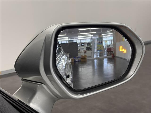 クラウンハイブリッド ＲＳアドバンス　ＯＰ１６スピーカー／８型ナビ／パノラミックビュー／ドラレコ／ＥＴＣ２．０／本革／ブラインドスポットモニター／プリクラッシュセーフティ／パーキングサポートブレーキ／パワーシート／冷暖シート／カラーＨＵＤ（30枚目）