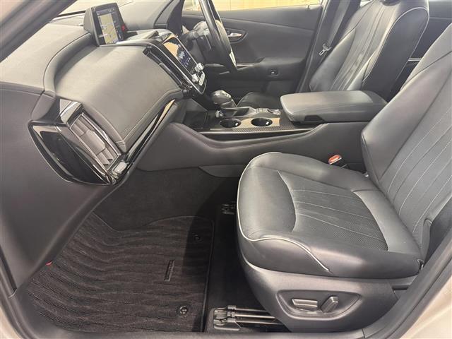 クラウンハイブリッド ＲＳアドバンス　ＯＰ１６スピーカー／８型ナビ／パノラミックビュー／ドラレコ／ＥＴＣ２．０／本革／ブラインドスポットモニター／プリクラッシュセーフティ／パーキングサポートブレーキ／パワーシート／冷暖シート／カラーＨＵＤ（35枚目）