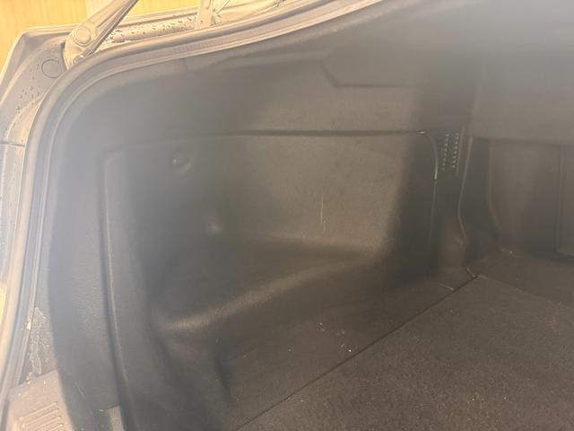 クラウンハイブリッド ＲＳアドバンス　ＯＰ１６スピーカー／８型ナビ／パノラミックビュー／ドラレコ／ＥＴＣ２．０／本革／ブラインドスポットモニター／プリクラッシュセーフティ／パーキングサポートブレーキ／パワーシート／冷暖シート／カラーＨＵＤ（43枚目）