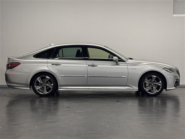 クラウンハイブリッド ＲＳアドバンス　ＯＰ１６スピーカー／８型ナビ／パノラミックビュー／ドラレコ／ＥＴＣ２．０／本革／ブラインドスポットモニター／プリクラッシュセーフティ／パーキングサポートブレーキ／パワーシート／冷暖シート／カラーＨＵＤ（51枚目）