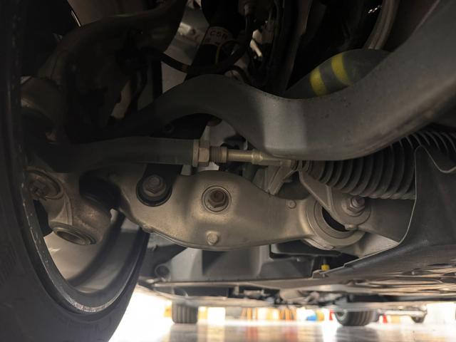 クラウンハイブリッド ＲＳアドバンス　ＯＰ１６スピーカー／８型ナビ／パノラミックビュー／ドラレコ／ＥＴＣ２．０／本革／ブラインドスポットモニター／プリクラッシュセーフティ／パーキングサポートブレーキ／パワーシート／冷暖シート／カラーＨＵＤ（59枚目）