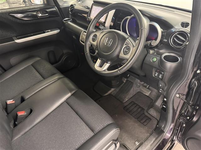 N-BOXカスタム G・ターボLパッケージ 両側パワースライドドア/7インチナビ/地デジTV/バックカメラ/ドライブレコーダー/ETC/ハーフレザー/CTBA:シティブレーキアクティブシステム/オートライト/キセノンヘッドライト/Pスタート(21枚目)