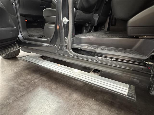 デリカD:5 P アルパイン後席モニター&11インチナビ/マルチアラウンドモニター/両側オートスライドドア/後側方車両検知警報/衝突被害軽減ブレーキ/パワーバックドア/パワーシート/シートヒーター/ステアリングヒーター(21枚目)