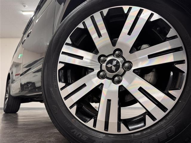 デリカD:5 P アルパイン後席モニター&11インチナビ/マルチアラウンドモニター/両側オートスライドドア/後側方車両検知警報/衝突被害軽減ブレーキ/パワーバックドア/パワーシート/シートヒーター/ステアリングヒーター(42枚目)