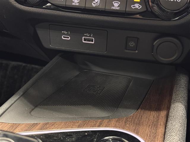 オーラ G レザーエディション BOSEパーソナルプラスサウンド/9インチナビ/アラウンドビューモニター/ETC2.0/BSW/デジタルインナーミラー/本革シート/プロパイロット/衝突被害軽減/ワイヤレス充電/アダプティブLED(10枚目)