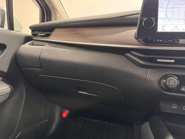 オーラ G レザーエディション BOSEパーソナルプラスサウンド/9インチナビ/アラウンドビューモニター/ETC2.0/BSW/デジタルインナーミラー/本革シート/プロパイロット/衝突被害軽減/ワイヤレス充電/アダプティブLED(14枚目)