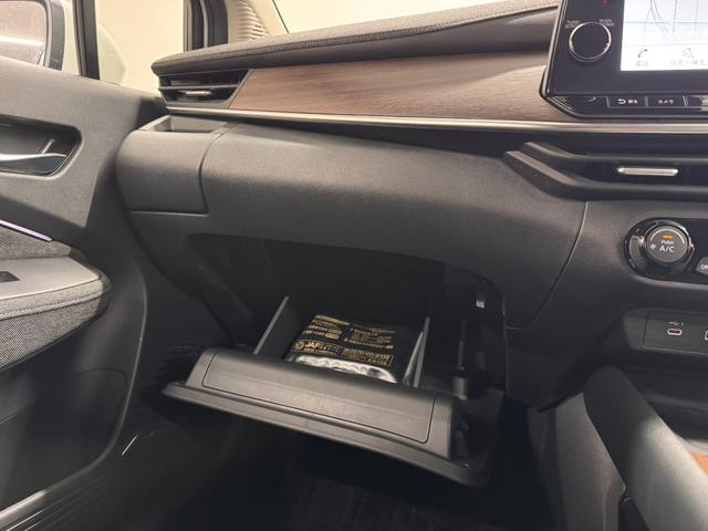 オーラ G レザーエディション BOSEパーソナルプラスサウンド/9インチナビ/アラウンドビューモニター/ETC2.0/BSW/デジタルインナーミラー/本革シート/プロパイロット/衝突被害軽減/ワイヤレス充電/アダプティブLED(15枚目)