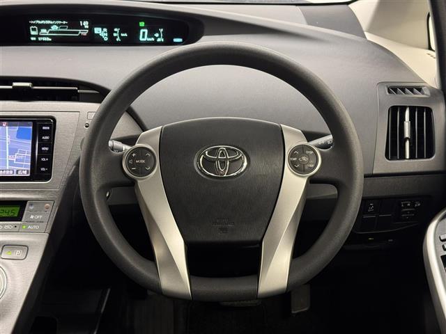 プリウス S 7インチナビ/バックカメラ/フルセグTV/ドライブレコーダー/ビルトインETC/オートライト/HIDヘッドライト/車両接近通報装置/ステアリングスイッチ/オートエアコン/プッシュスタート/スマートキー(16枚目)