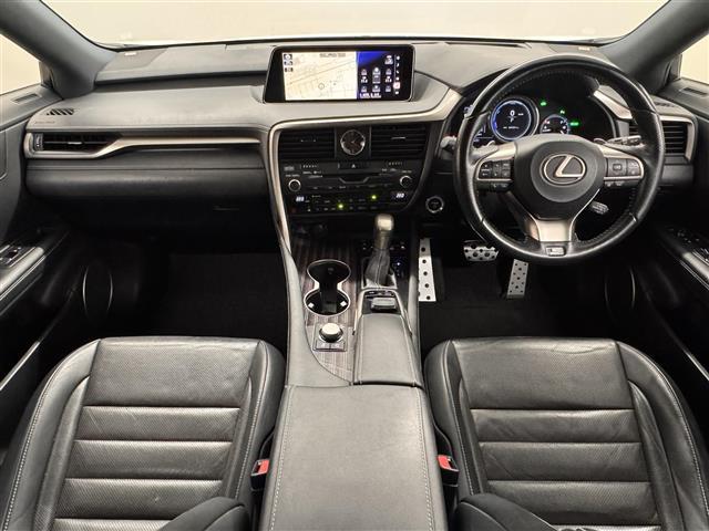 ＲＸ ＲＸ４５０ｈ　Ｆスポーツ　マークレビンソン／ＴＲＤエアロ／１２．３インチナビ／パノラミックビュー／ＥＴＣ２．０／ブラインドスポットモニター／黒革シート／衝突被害軽減／パワーバックドア／カラーＨＵＤ／パワーシート／冷暖シート（2枚目）