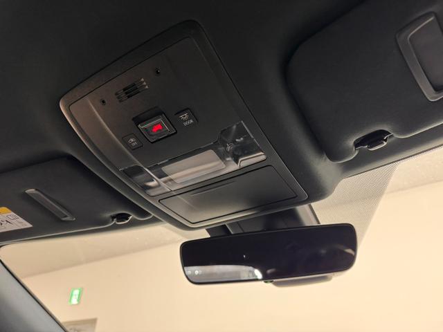 ＲＸ ＲＸ４５０ｈ　Ｆスポーツ　マークレビンソン／ＴＲＤエアロ／１２．３インチナビ／パノラミックビュー／ＥＴＣ２．０／ブラインドスポットモニター／黒革シート／衝突被害軽減／パワーバックドア／カラーＨＵＤ／パワーシート／冷暖シート（15枚目）