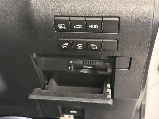 ＲＸ ＲＸ４５０ｈ　Ｆスポーツ　マークレビンソン／ＴＲＤエアロ／１２．３インチナビ／パノラミックビュー／ＥＴＣ２．０／ブラインドスポットモニター／黒革シート／衝突被害軽減／パワーバックドア／カラーＨＵＤ／パワーシート／冷暖シート（26枚目）