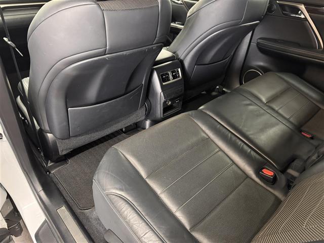 ＲＸ ＲＸ４５０ｈ　Ｆスポーツ　マークレビンソン／ＴＲＤエアロ／１２．３インチナビ／パノラミックビュー／ＥＴＣ２．０／ブラインドスポットモニター／黒革シート／衝突被害軽減／パワーバックドア／カラーＨＵＤ／パワーシート／冷暖シート（47枚目）