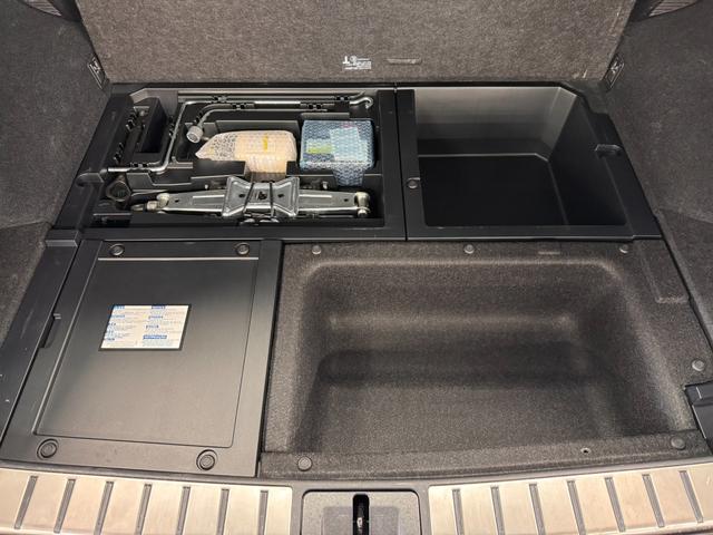 ＲＸ ＲＸ４５０ｈ　Ｆスポーツ　マークレビンソン／ＴＲＤエアロ／１２．３インチナビ／パノラミックビュー／ＥＴＣ２．０／ブラインドスポットモニター／黒革シート／衝突被害軽減／パワーバックドア／カラーＨＵＤ／パワーシート／冷暖シート（55枚目）