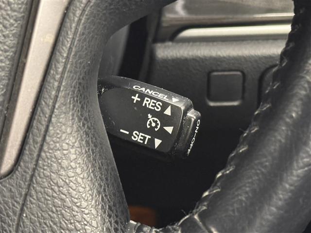 クラウンハイブリッド アスリートＳ　寒冷地仕様／８インチナビ／バックカメラ／ドライブレコーダー／ＥＴＣ／クルーズコントロール／パワーシート／シートヒーター／ステアリングヒーター／オートライト／ＨＩＤヘッドライト／社外１９ＡＷ／Ｐスタート（23枚目）