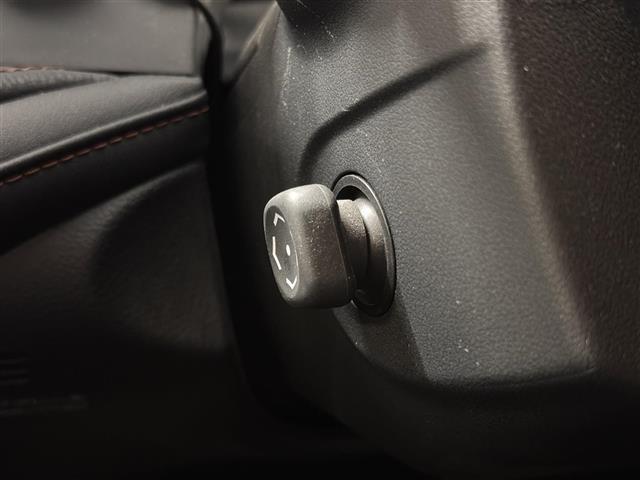 クラウンハイブリッド アスリートＳ　寒冷地仕様／８インチナビ／バックカメラ／ドライブレコーダー／ＥＴＣ／クルーズコントロール／パワーシート／シートヒーター／ステアリングヒーター／オートライト／ＨＩＤヘッドライト／社外１９ＡＷ／Ｐスタート（26枚目）