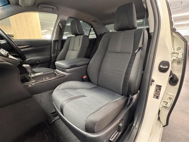 クラウンハイブリッド アスリートＳ　寒冷地仕様／８インチナビ／バックカメラ／ドライブレコーダー／ＥＴＣ／クルーズコントロール／パワーシート／シートヒーター／ステアリングヒーター／オートライト／ＨＩＤヘッドライト／社外１９ＡＷ／Ｐスタート（39枚目）