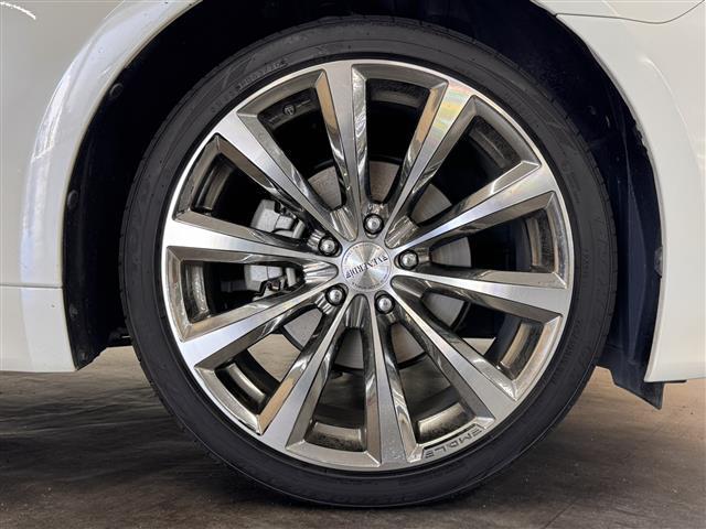 クラウンハイブリッド アスリートＳ　寒冷地仕様／８インチナビ／バックカメラ／ドライブレコーダー／ＥＴＣ／クルーズコントロール／パワーシート／シートヒーター／ステアリングヒーター／オートライト／ＨＩＤヘッドライト／社外１９ＡＷ／Ｐスタート（60枚目）