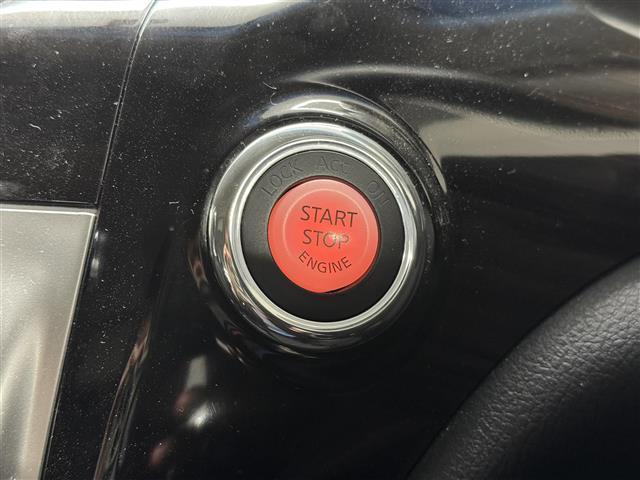 エルグランド 250ハイウェイスターS アーバンクロム 後席モニター/純正8インチナビ/アラウンドビューモニター/ドライブレコーダー/ETC/クルーズコントロール/ハーフレザー/オットマンシート/AC100V/両側オートスライドドア/AFS付LEDライト(12枚目)