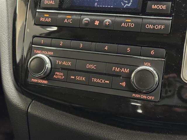 エルグランド 250ハイウェイスターS アーバンクロム 後席モニター/純正8インチナビ/アラウンドビューモニター/ドライブレコーダー/ETC/クルーズコントロール/ハーフレザー/オットマンシート/AC100V/両側オートスライドドア/AFS付LEDライト(14枚目)