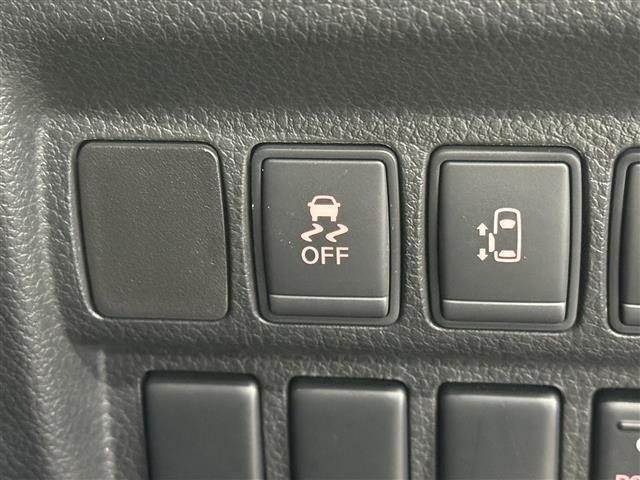 エルグランド 250ハイウェイスターS アーバンクロム 後席モニター/純正8インチナビ/アラウンドビューモニター/ドライブレコーダー/ETC/クルーズコントロール/ハーフレザー/オットマンシート/AC100V/両側オートスライドドア/AFS付LEDライト(30枚目)