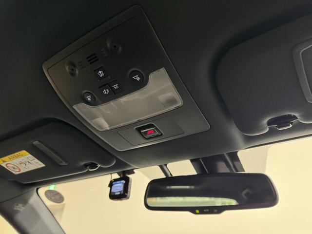 IS IS300h Fスポーツ 7インチナビ/バックカメラ/ドライブレコーダー/ETC/ハーフレザーシート/クリアランスソナー/クルーズコントロール/デュアルオートエアコン/オートライト/オートワイパー/LEDヘッドライト/18AW(16枚目)