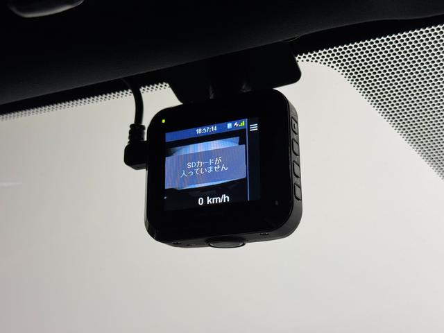 IS IS300h Fスポーツ 7インチナビ/バックカメラ/ドライブレコーダー/ETC/ハーフレザーシート/クリアランスソナー/クルーズコントロール/デュアルオートエアコン/オートライト/オートワイパー/LEDヘッドライト/18AW(17枚目)