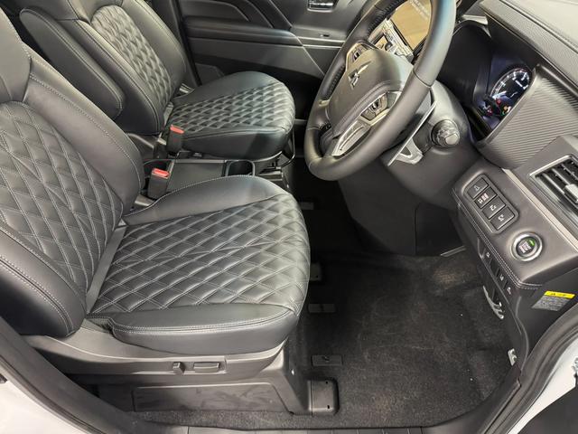 デリカD:5 ブラックエディション 登録済未使用車/アルパイン11インチナビ/マルチアラウンドモニター/両側オートスライドドア/本革シート/ブラインドスポットモニター/衝突被害軽減ブレーキ/パワーバックドア/パワーシート/シートヒーター(35枚目)