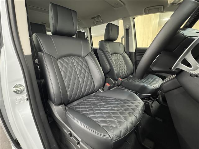 デリカD:5 ブラックエディション 登録済未使用車/アルパイン11インチナビ/マルチアラウンドモニター/両側オートスライドドア/本革シート/ブラインドスポットモニター/衝突被害軽減ブレーキ/パワーバックドア/パワーシート/シートヒーター(36枚目)