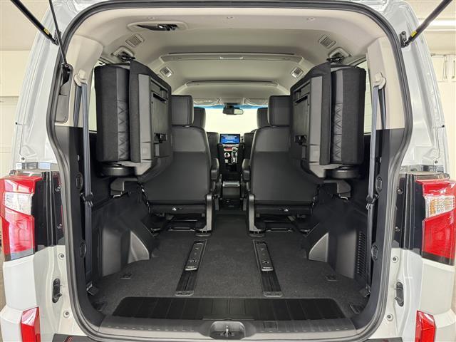 デリカD:5 ブラックエディション 登録済未使用車/アルパイン11インチナビ/マルチアラウンドモニター/両側オートスライドドア/本革シート/ブラインドスポットモニター/衝突被害軽減ブレーキ/パワーバックドア/パワーシート/シートヒーター(49枚目)