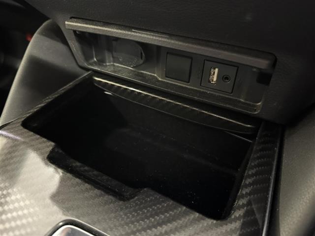 クラウンハイブリッド RSアドバンス OP16スピーカー/8型ナビ/パノラミックビュー/ドラレコ/ETC/本革シート/ブラインドスポットモニター/プリクラッシュセーフティ/パーキングサポートブレーキ/パワーシート/冷暖シート/カラーHUD(11枚目)