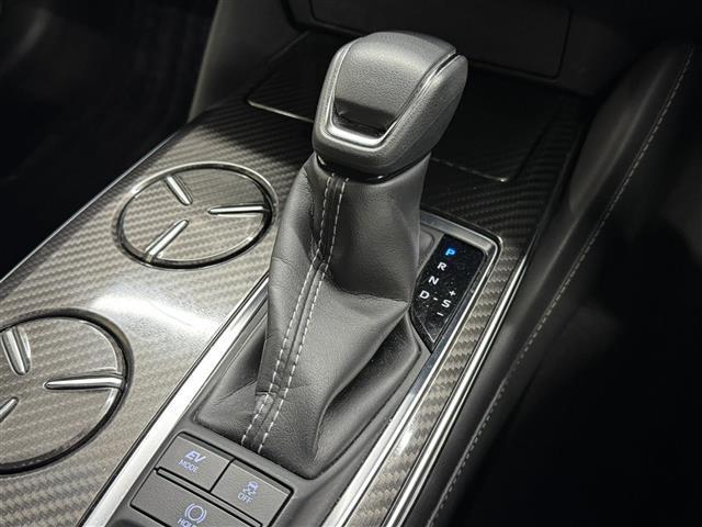 クラウンハイブリッド RSアドバンス OP16スピーカー/8型ナビ/パノラミックビュー/ドラレコ/ETC/本革シート/ブラインドスポットモニター/プリクラッシュセーフティ/パーキングサポートブレーキ/パワーシート/冷暖シート/カラーHUD(12枚目)