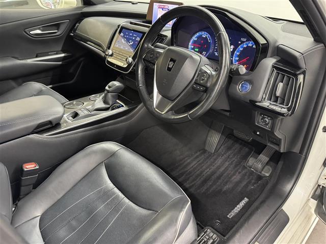 クラウンハイブリッド RSアドバンス OP16スピーカー/8型ナビ/パノラミックビュー/ドラレコ/ETC/本革シート/ブラインドスポットモニター/プリクラッシュセーフティ/パーキングサポートブレーキ/パワーシート/冷暖シート/カラーHUD(37枚目)