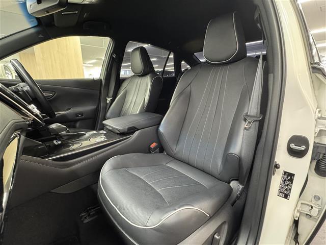 クラウンハイブリッド RSアドバンス OP16スピーカー/8型ナビ/パノラミックビュー/ドラレコ/ETC/本革シート/ブラインドスポットモニター/プリクラッシュセーフティ/パーキングサポートブレーキ/パワーシート/冷暖シート/カラーHUD(42枚目)