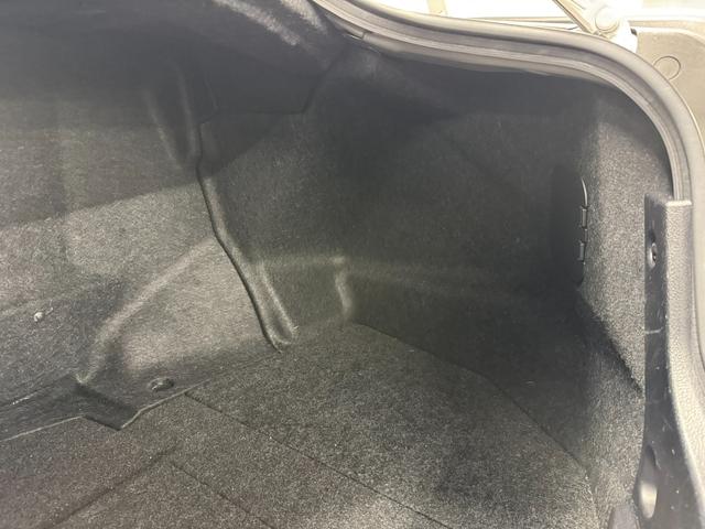 クラウンハイブリッド アスリートS 純正8インチマルチナビ/バックカメラ/ビルトインETC/クルーズコントロール/パワーシート/シートヒーター/ステアリングヒーター/オートライト/HIDヘッドライト/デュアルオートエアコン/スマートキー(45枚目)