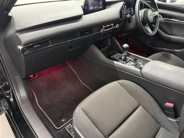 MAZDA3ファストバック 20Sプロアクティブ 6速/LegSport2本出しマフラー/BOSEサウンドシステム/10.25インチナビ/360°ビューモニター/ドラレコ/ETC/BSMシステム/HUD/スマートブレーキサポート/パーキングセンサー(34枚目)