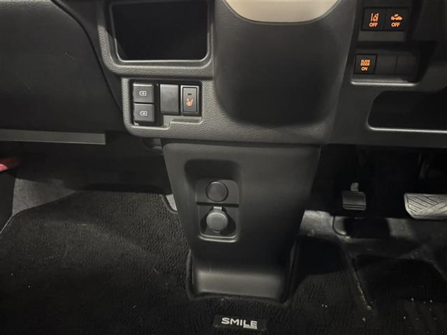 ワゴンRスマイル ハイブリッドS 両側パワースライドドア/8インチナビ/全方位モニター/ETC/2トーンルーフ/デュアルカメラブレーキサポート/車線逸脱警報機能/リヤパーキングセンサー/LEDヘッドライト/オートライト/シートヒーター(9枚目)