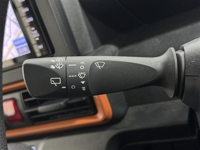 タント ファンクロス 両側パワースライドドア/7インチナビ/パノラマモニター/ルーフレール/スマートアシスト/衝突回避支援ブレーキ/車線逸脱警報機能/標識認識機能/レーンキープコントロール/コーナーセンサー/シートヒーター(16枚目)