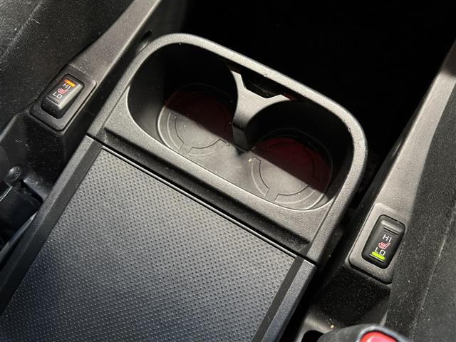 デリカD:5 P 後席モニター/10インチナビ/マルチアラウンドモニター/ドラレコ/ETC/後側方車両検知警報システム/衝突被害軽減ブレーキ/レーダークルコン/LED/オートハイビーム/パワーバックドア/シートヒーター(11枚目)