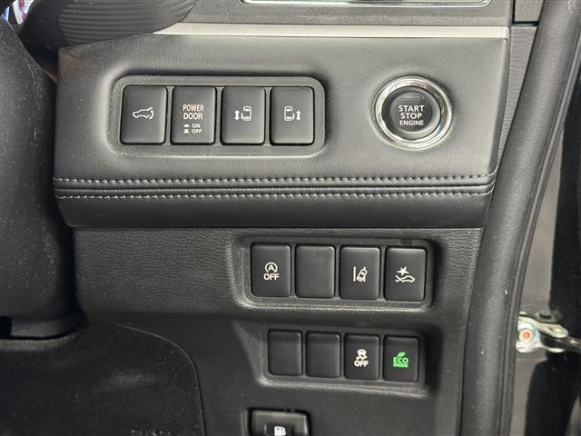 デリカD:5 P 後席モニター/10インチナビ/マルチアラウンドモニター/ドラレコ/ETC/後側方車両検知警報システム/衝突被害軽減ブレーキ/レーダークルコン/LED/オートハイビーム/パワーバックドア/シートヒーター(18枚目)