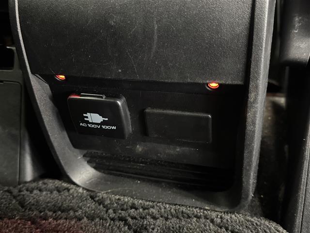 デリカD:5 P 後席モニター/10インチナビ/マルチアラウンドモニター/ドラレコ/ETC/後側方車両検知警報システム/衝突被害軽減ブレーキ/レーダークルコン/LED/オートハイビーム/パワーバックドア/シートヒーター(22枚目)