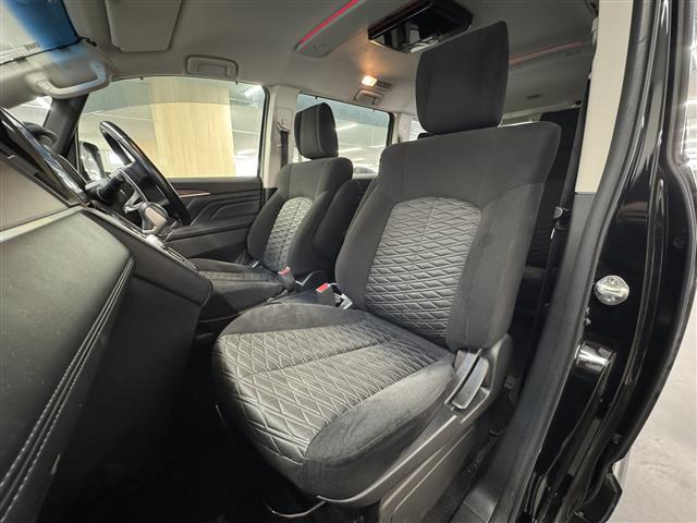 デリカD:5 P 後席モニター/10インチナビ/マルチアラウンドモニター/ドラレコ/ETC/後側方車両検知警報システム/衝突被害軽減ブレーキ/レーダークルコン/LED/オートハイビーム/パワーバックドア/シートヒーター(26枚目)