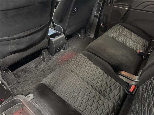 デリカD:5 P 後席モニター/10インチナビ/マルチアラウンドモニター/ドラレコ/ETC/後側方車両検知警報システム/衝突被害軽減ブレーキ/レーダークルコン/LED/オートハイビーム/パワーバックドア/シートヒーター(29枚目)