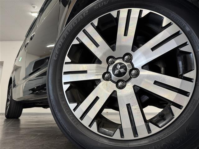 デリカD:5 P 後席モニター/10インチナビ/マルチアラウンドモニター/ドラレコ/ETC/後側方車両検知警報システム/衝突被害軽減ブレーキ/レーダークルコン/LED/オートハイビーム/パワーバックドア/シートヒーター(42枚目)