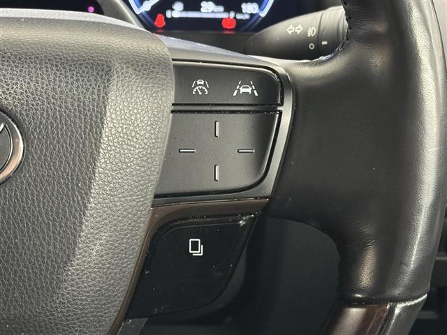 アルファード Z 14インチナビ/パノラミックビュー/ドラレコ/ETC2.0/左右独立ムーンルーフ/黒革シート/ブラインドスポットモニター/2列目冷暖シート/パワーシート/プリクラッシュセーフティ/パワーバックドア(15枚目)