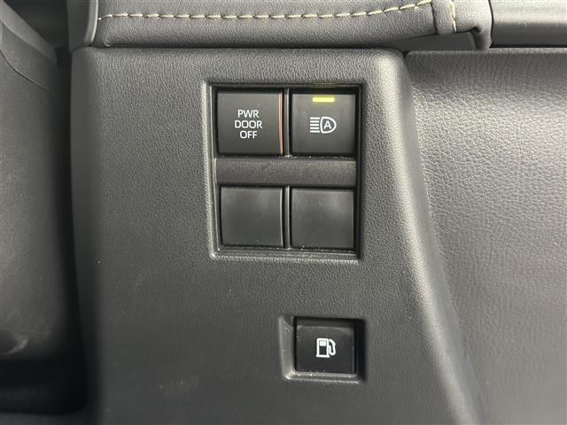 アルファード Z 14インチナビ/パノラミックビュー/ドラレコ/ETC2.0/左右独立ムーンルーフ/黒革シート/ブラインドスポットモニター/2列目冷暖シート/パワーシート/プリクラッシュセーフティ/パワーバックドア(18枚目)