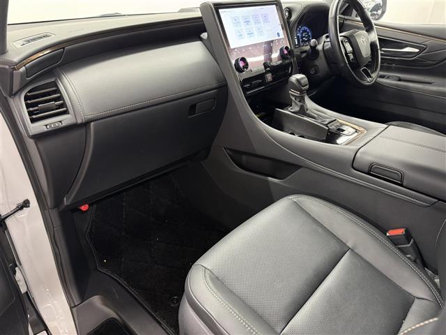 アルファード Z 14インチナビ/パノラミックビュー/ドラレコ/ETC2.0/左右独立ムーンルーフ/黒革シート/ブラインドスポットモニター/2列目冷暖シート/パワーシート/プリクラッシュセーフティ/パワーバックドア(25枚目)